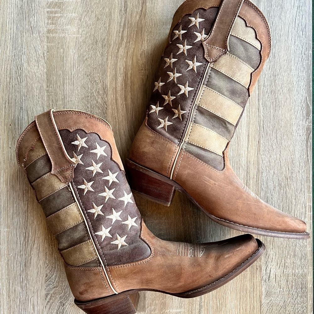 Durango Women’s Distressed Flag Cowboy Boot Brown
